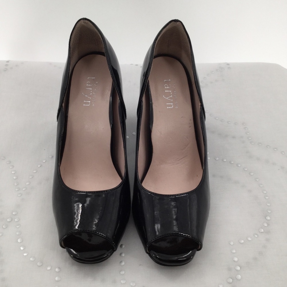 Taryn Rose‎ Black patent leather peep toe  heels
